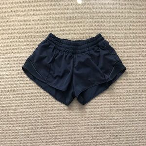 lululemon shorty-short navy